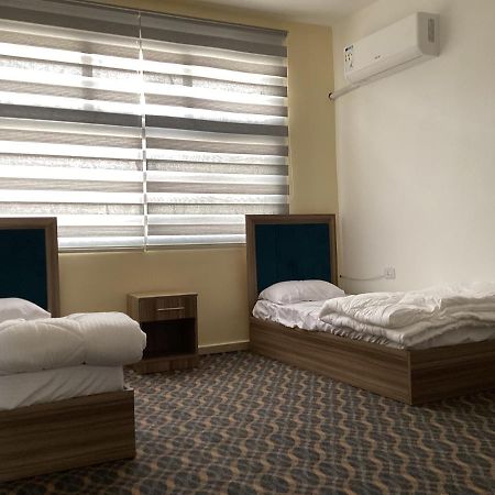 Апартаменты Zaina Apt Вади Муса Экстерьер фото