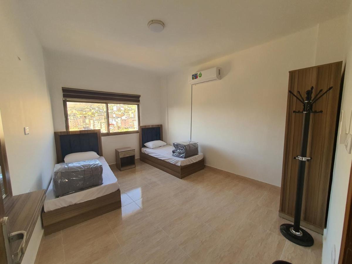 Апартаменты Zaina Apt Вади Муса Экстерьер фото